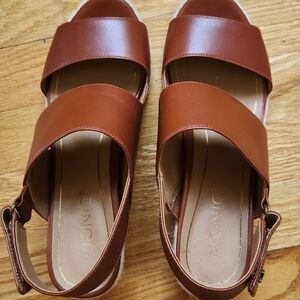 VIONIC leather wedges size 8